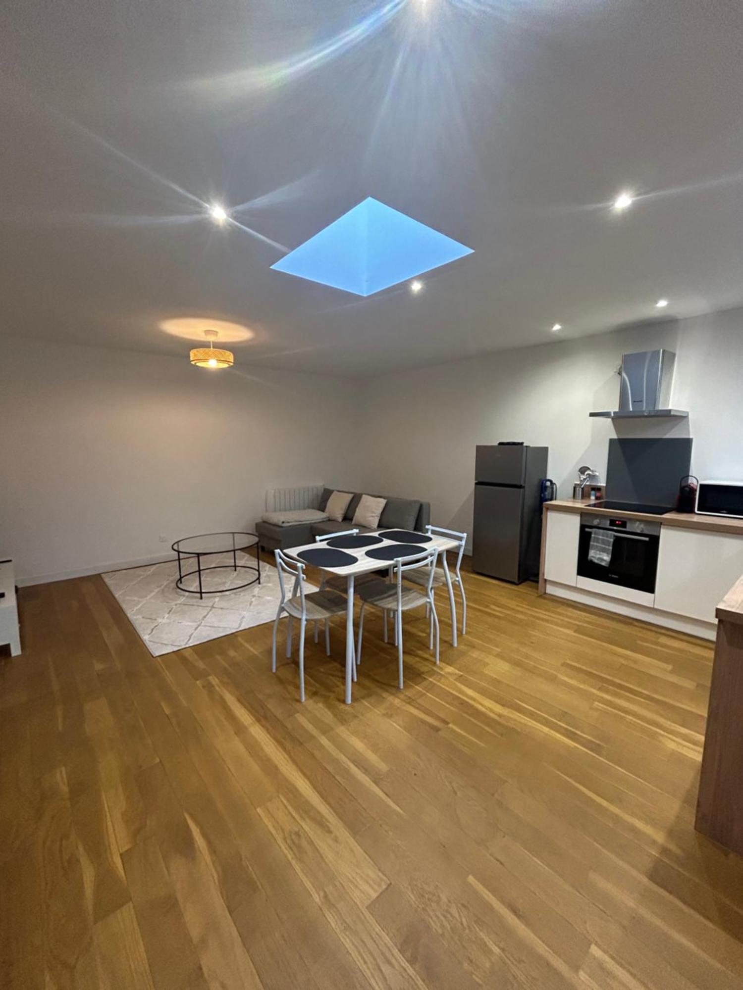 Le Rive Droite Proche Gare Parking Facile Apartment